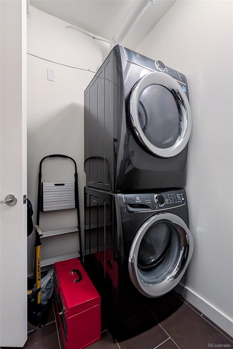 1750 Wewatta Street Unit: 700