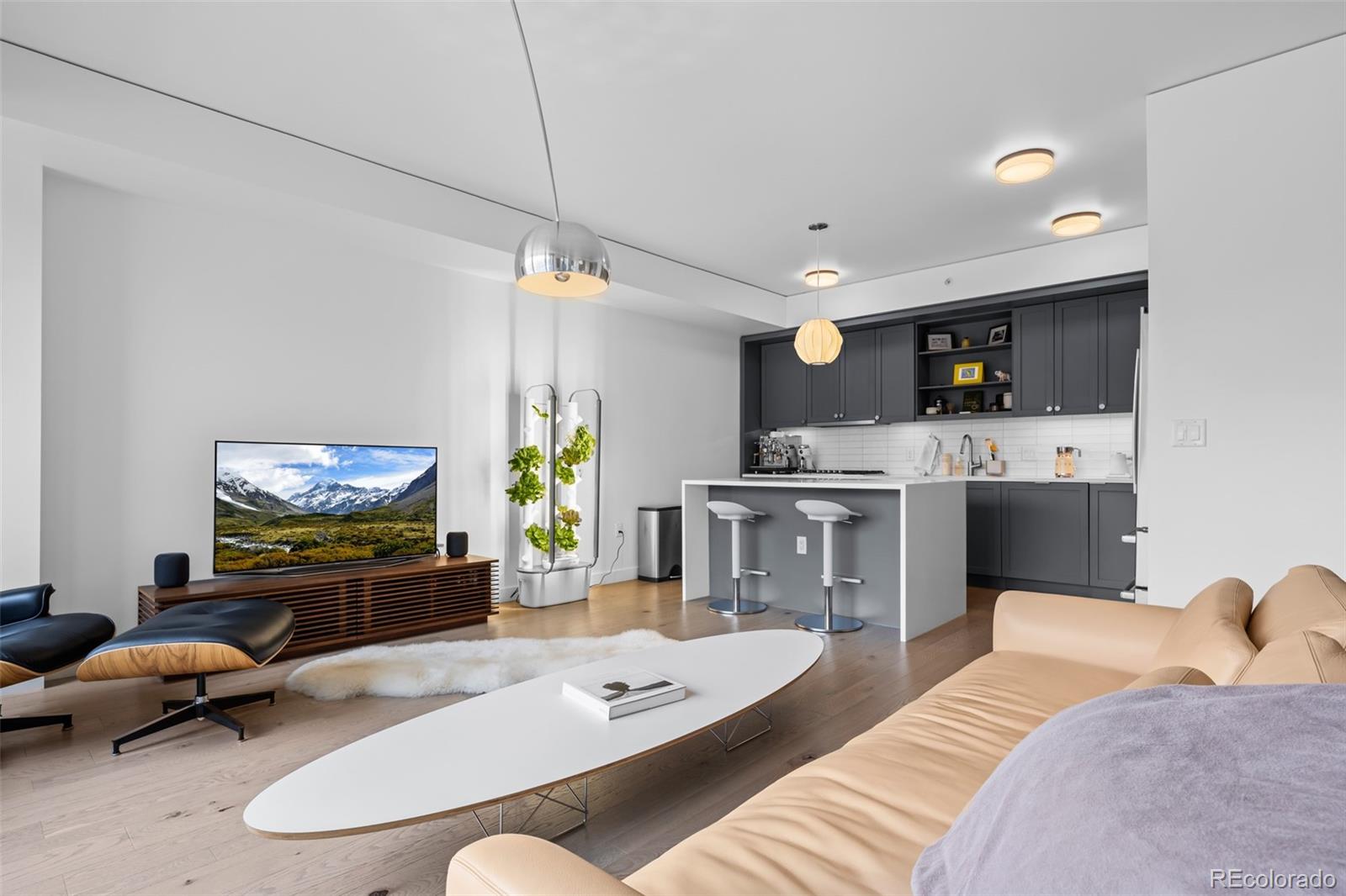 1750 Wewatta Street Unit: 700