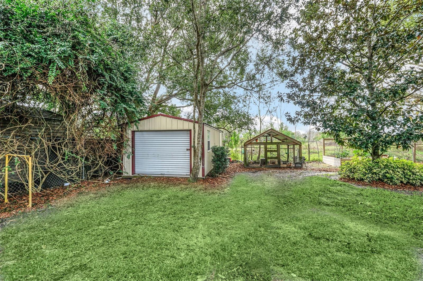 1382 E LAKE SHORE BLVD