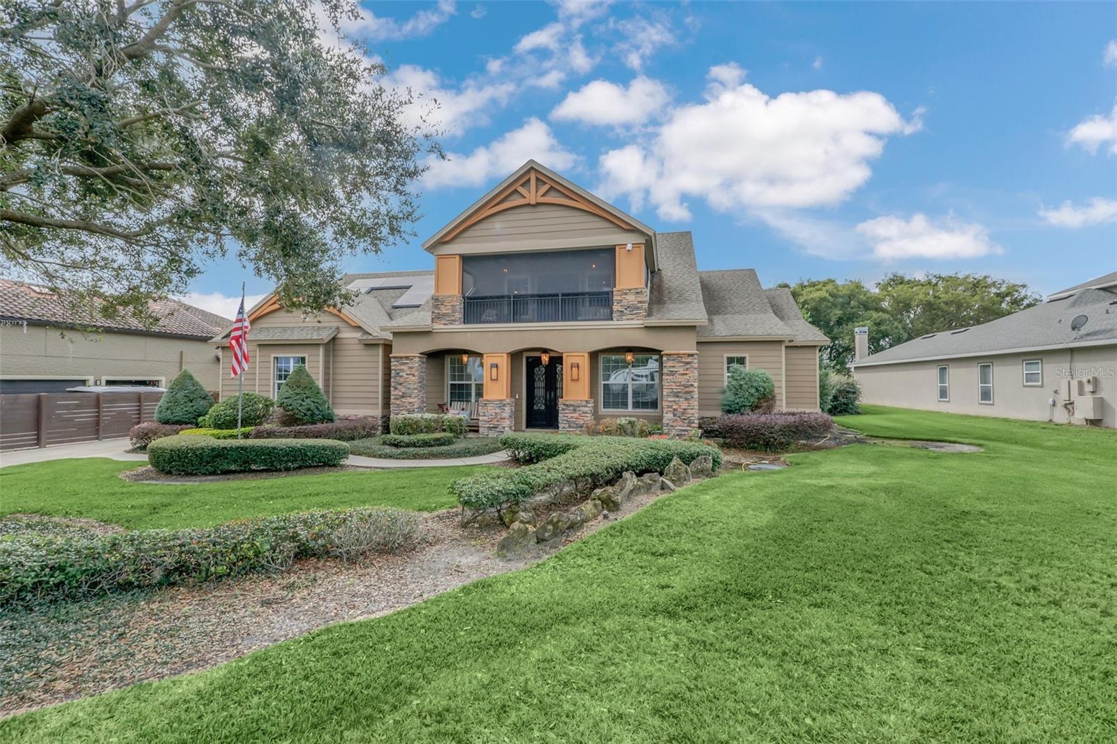 1382 E LAKE SHORE BLVD