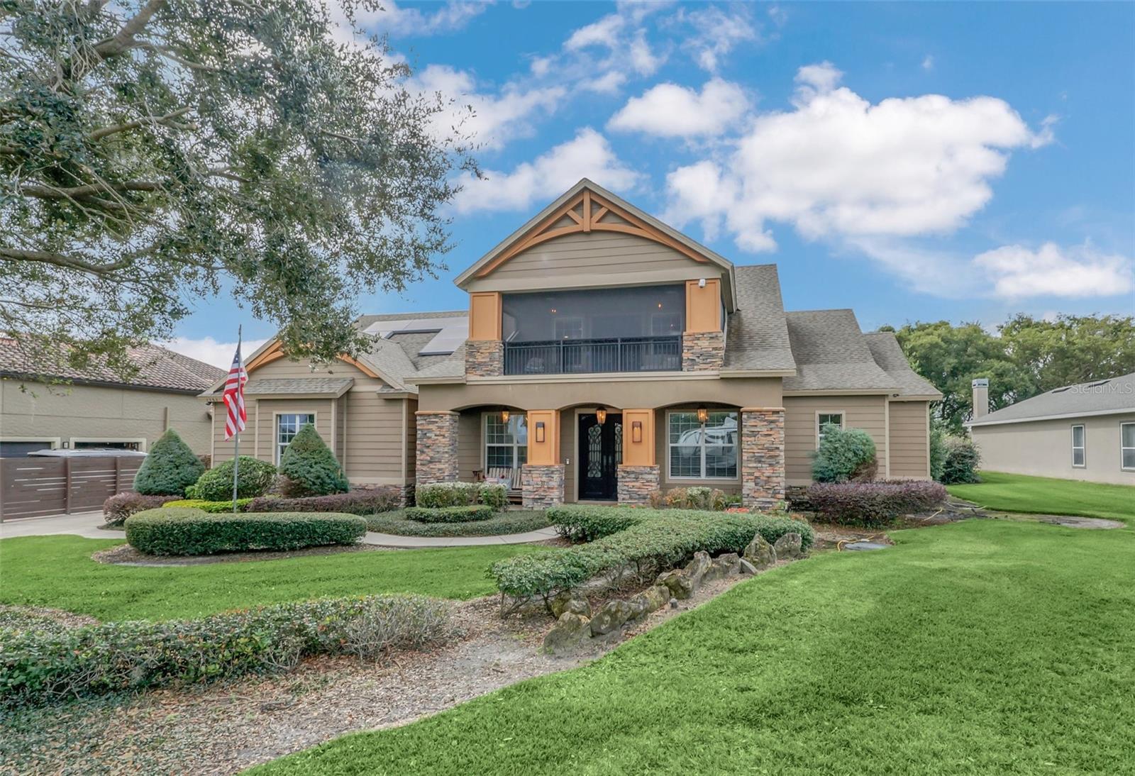 1382 E LAKE SHORE BLVD