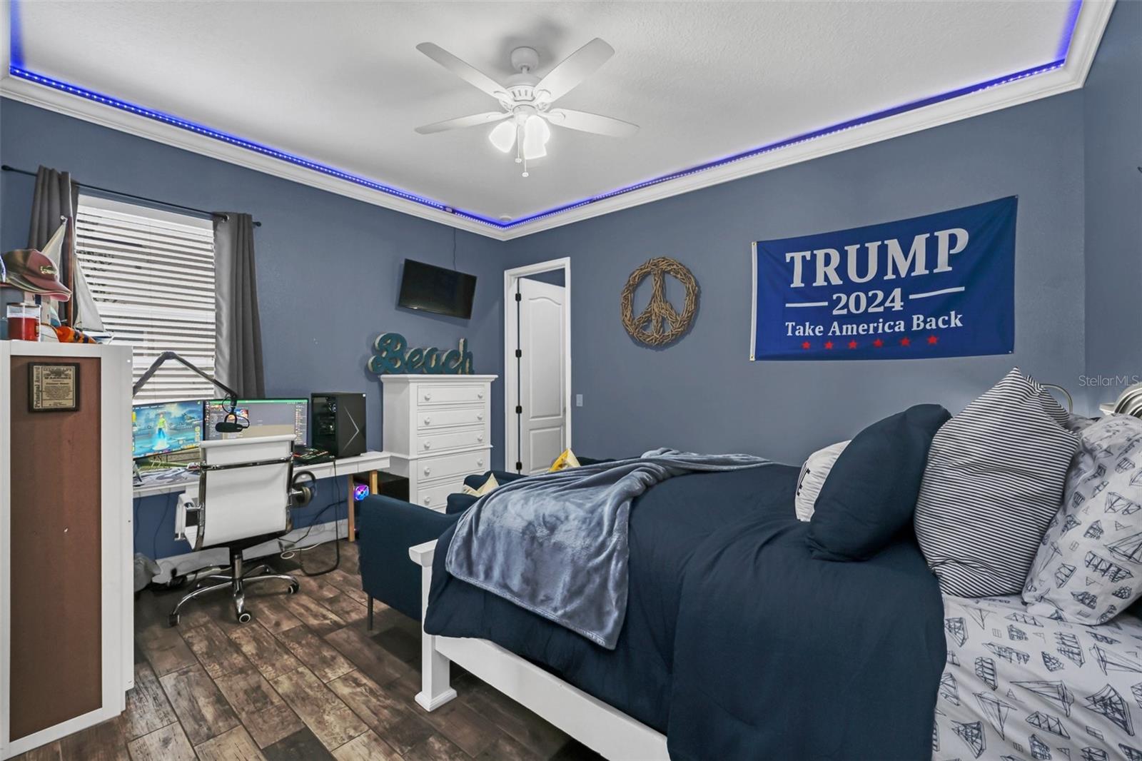 1382 E LAKE SHORE BLVD