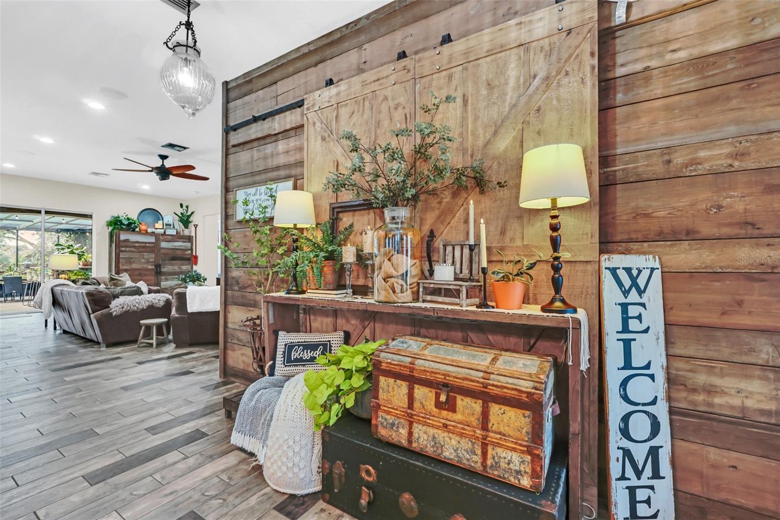 1382 E LAKE SHORE BLVD