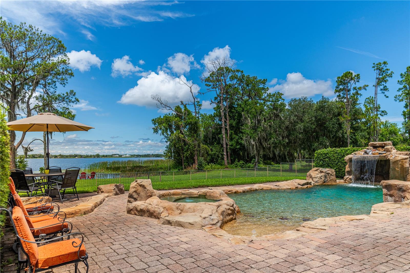 2360 LIVE OAK LAKE RD