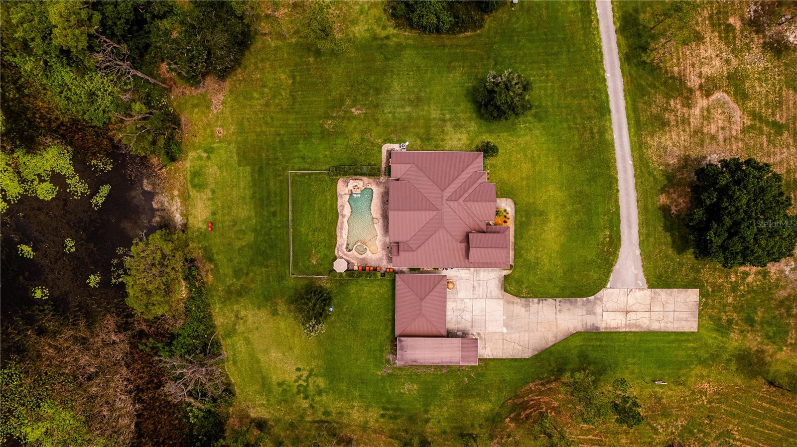 2360 LIVE OAK LAKE RD