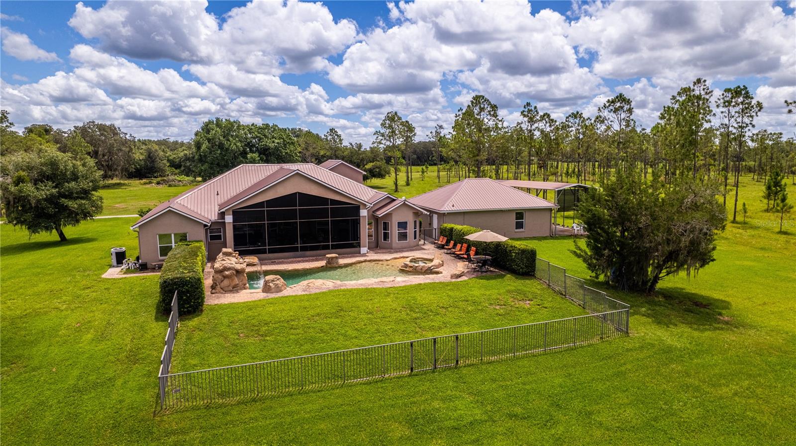 2360 LIVE OAK LAKE RD