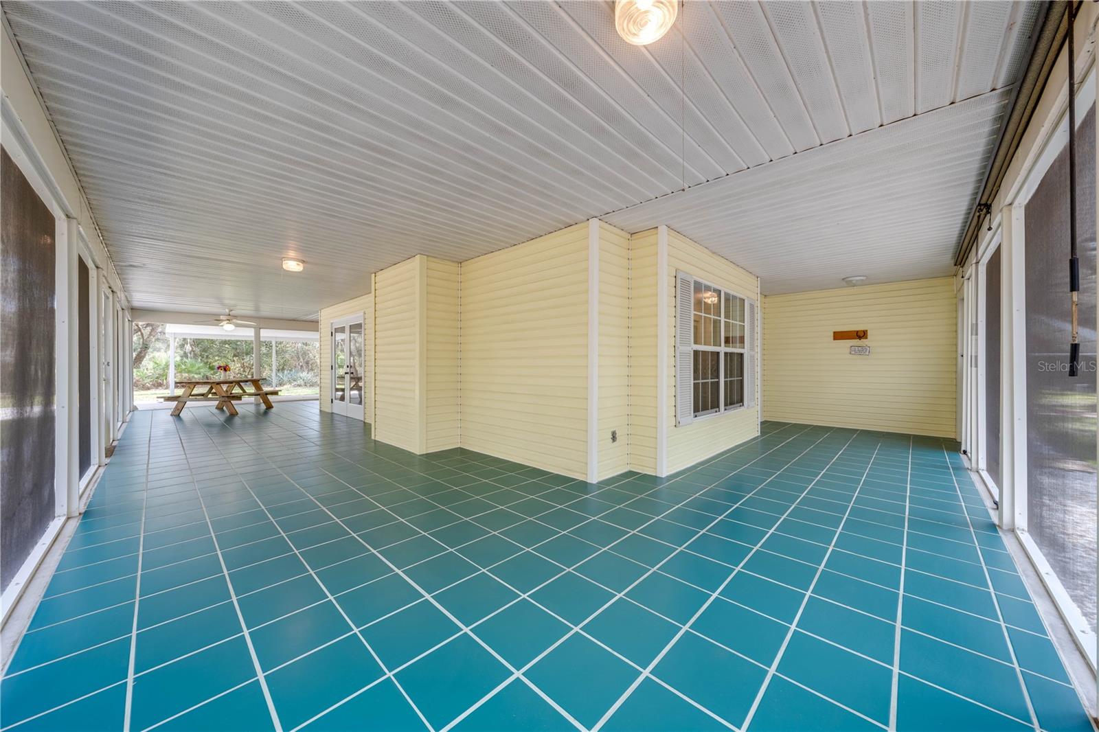 2921 SEMINOLE RD