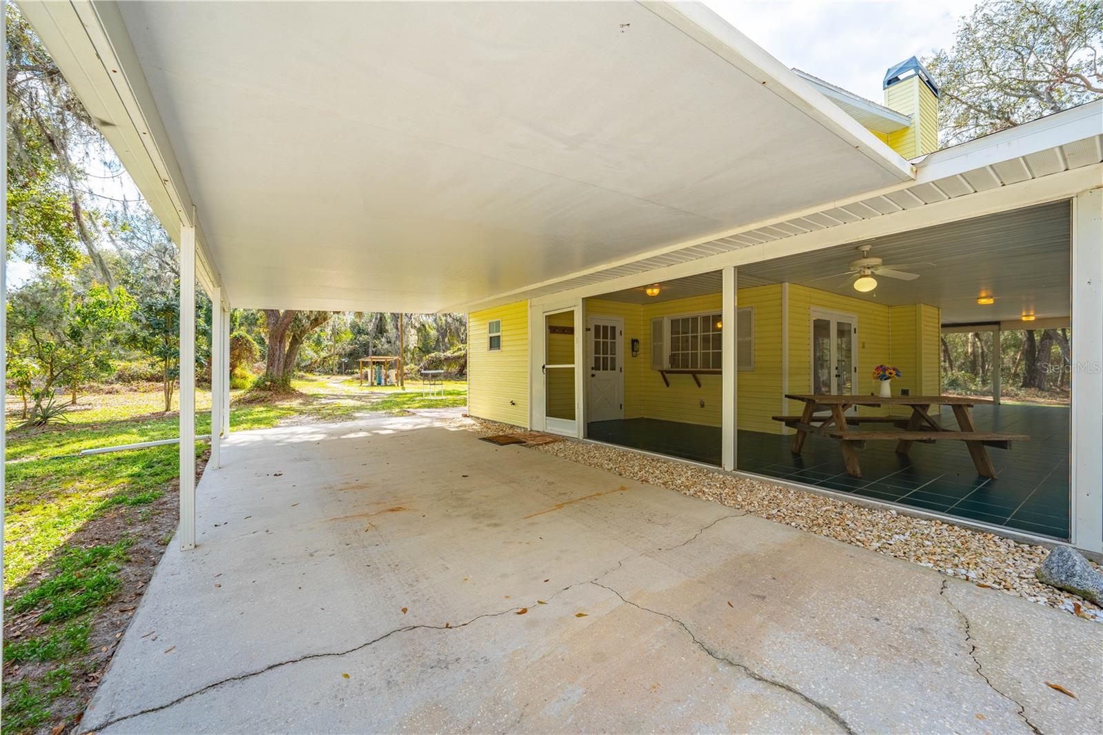 2921 SEMINOLE RD