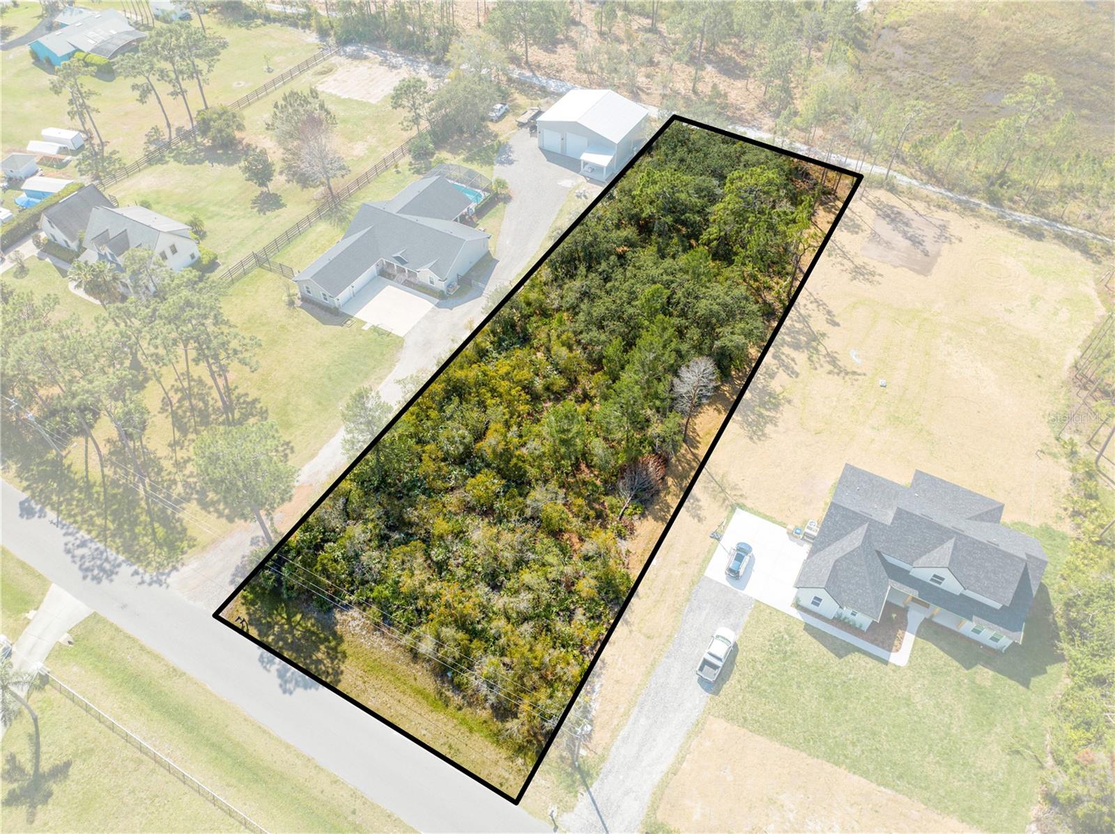 2300 RUNNING HORSE TRL