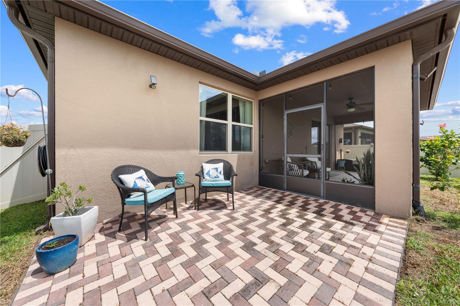 3673 MOCA DR