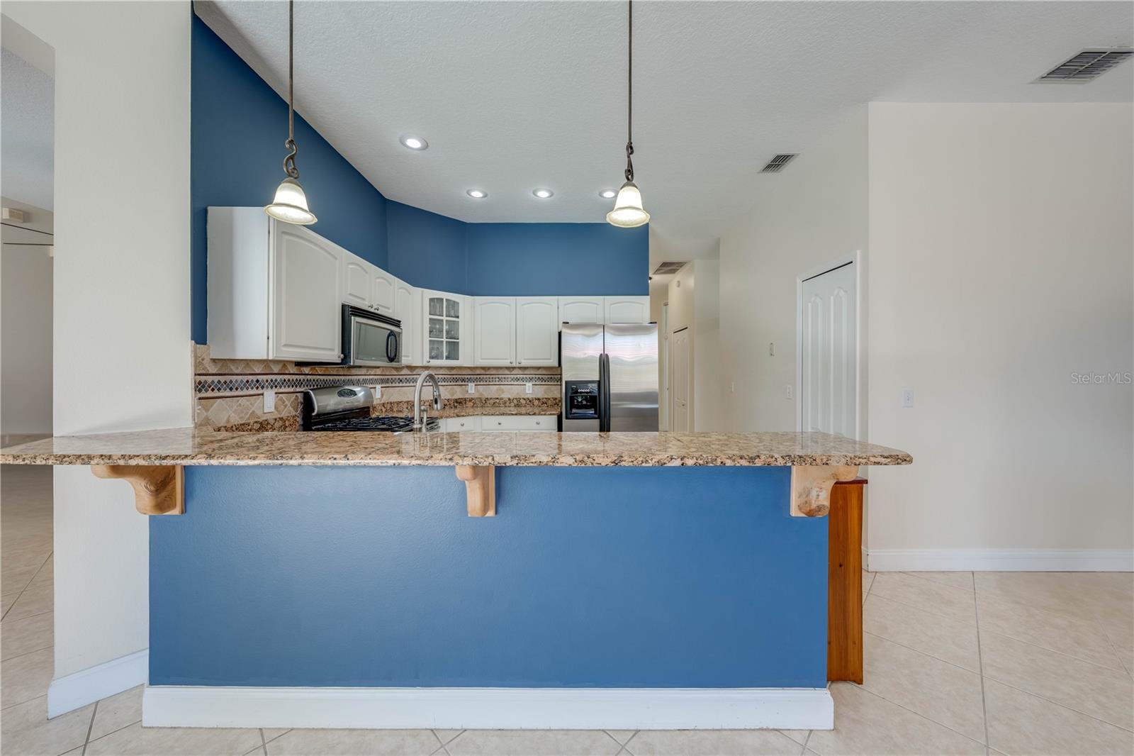 1941 MATHIS RD