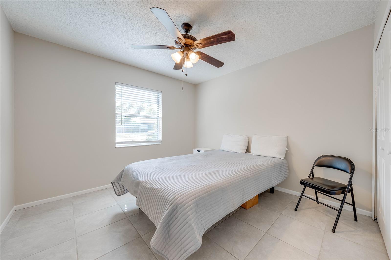 412 NOYA LN