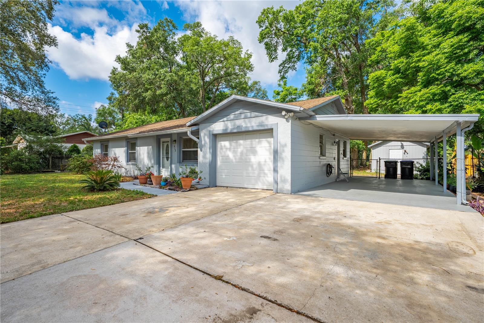 412 NOYA LN