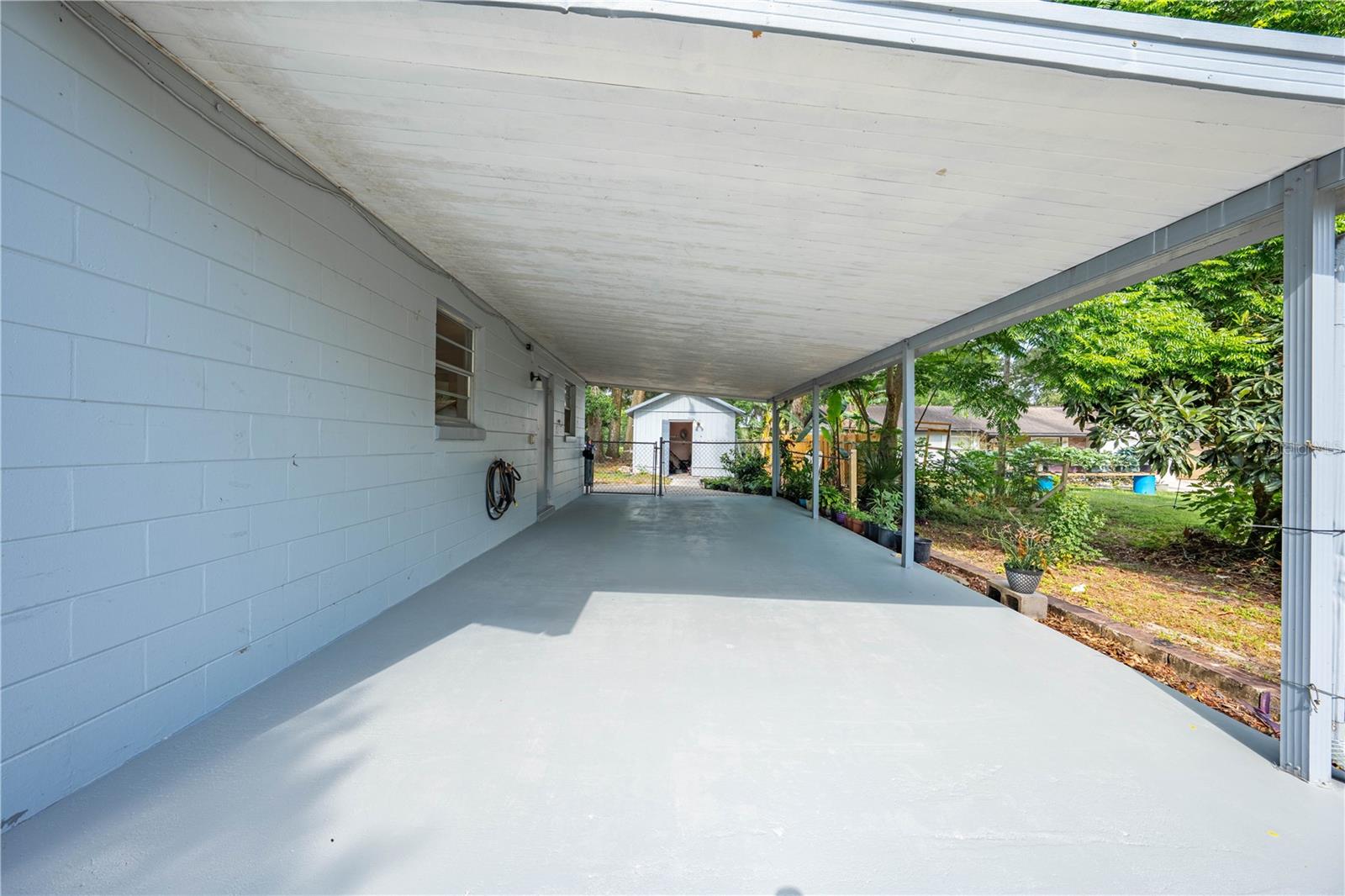 412 NOYA LN