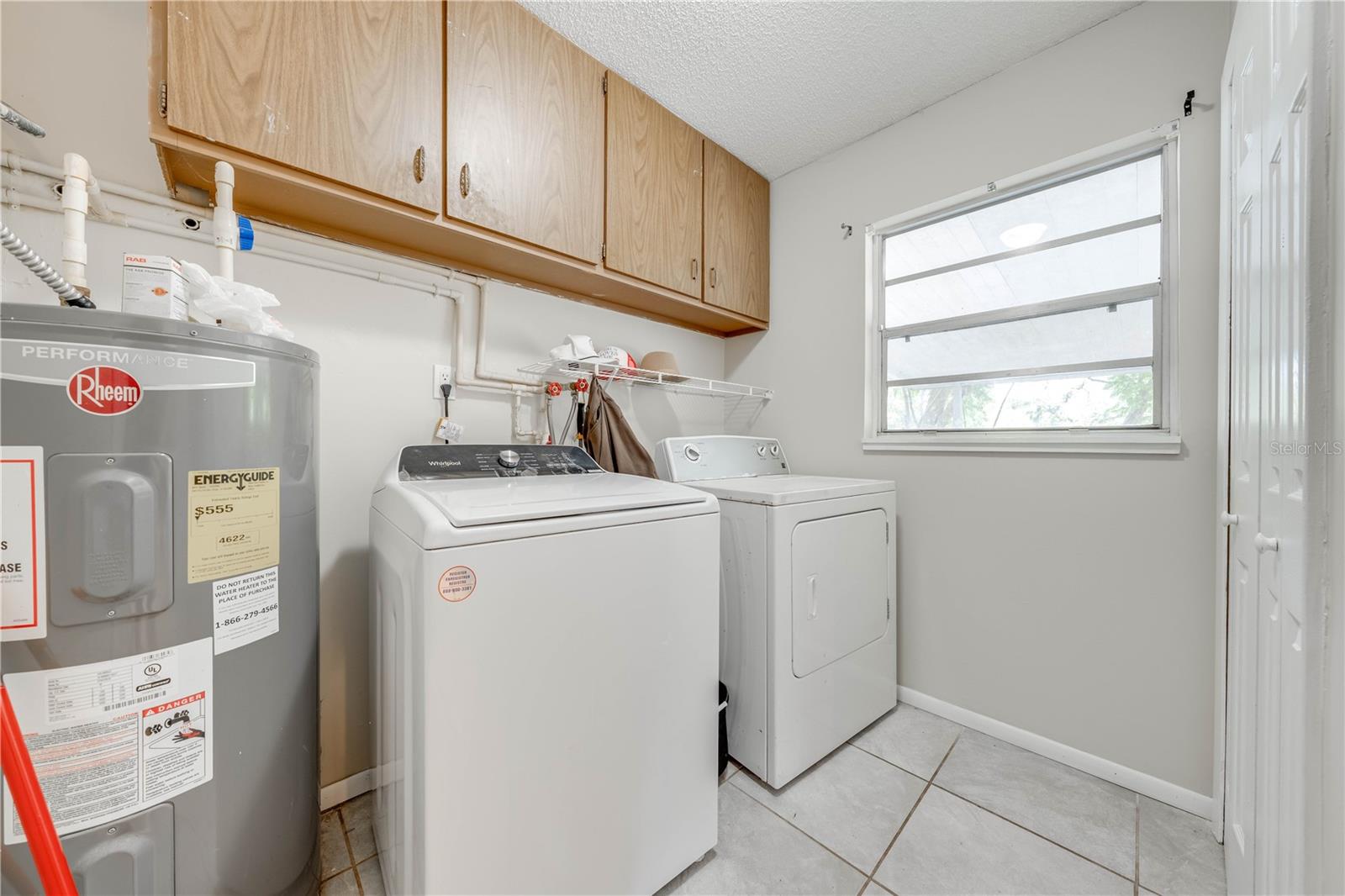 412 NOYA LN