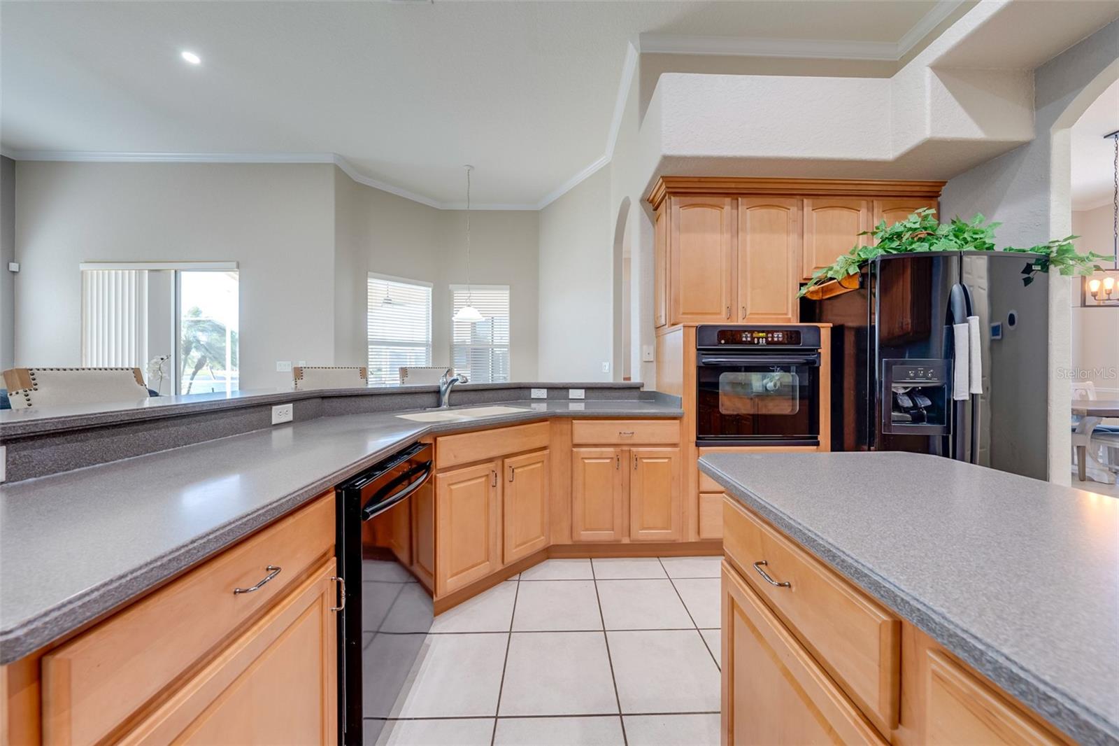 3181 BAYVIEW LN
