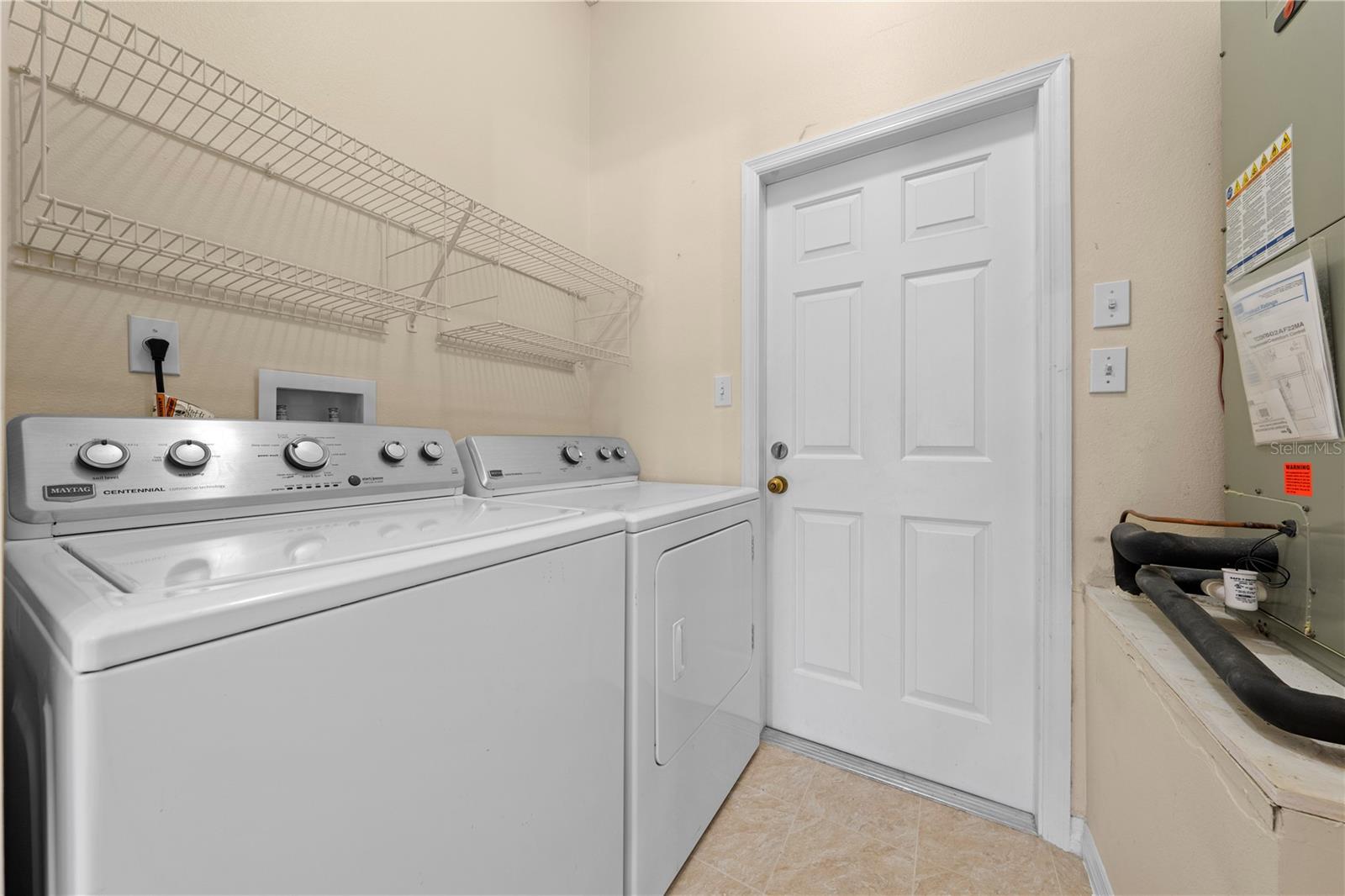3893 BLACKBERRY CIR