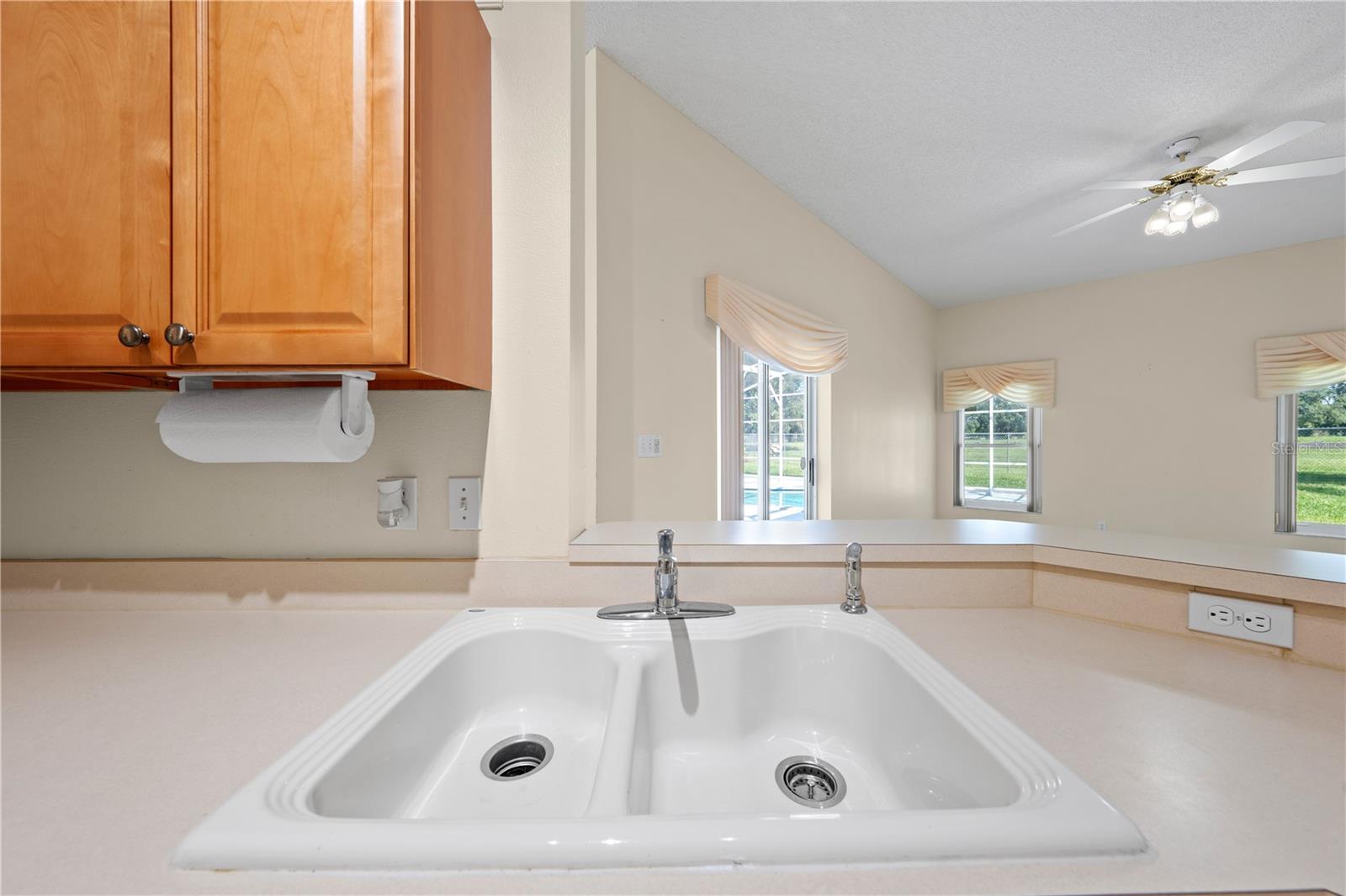 3893 BLACKBERRY CIR