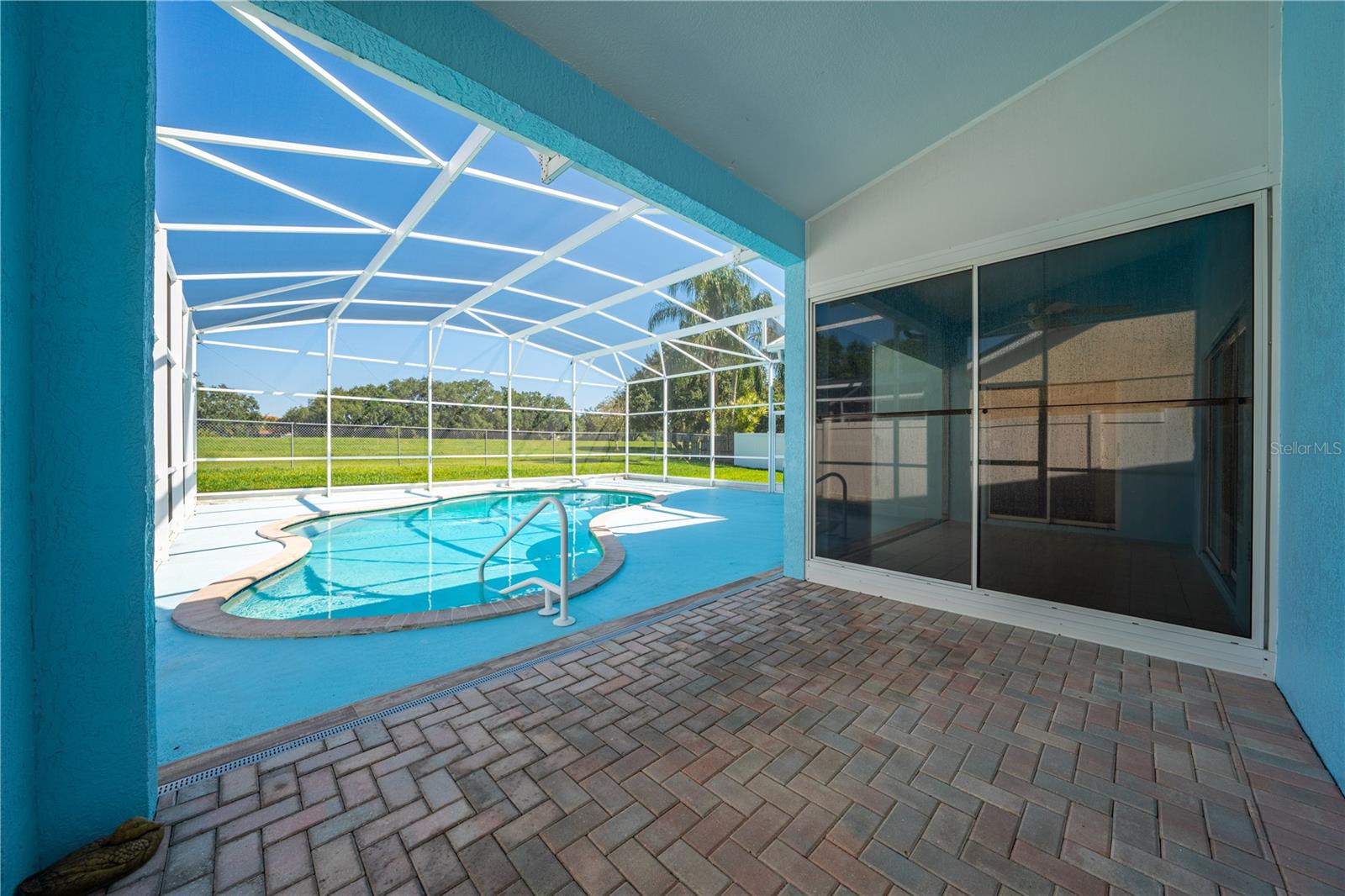 3893 BLACKBERRY CIR