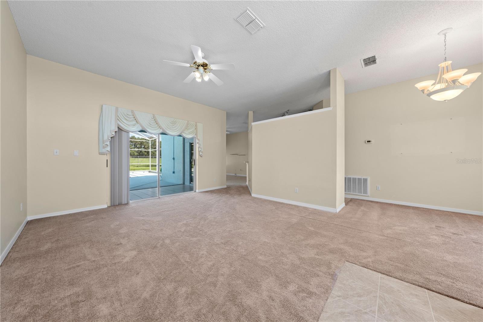 3893 BLACKBERRY CIR