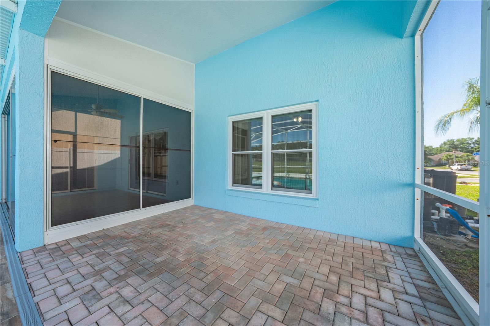 3893 BLACKBERRY CIR