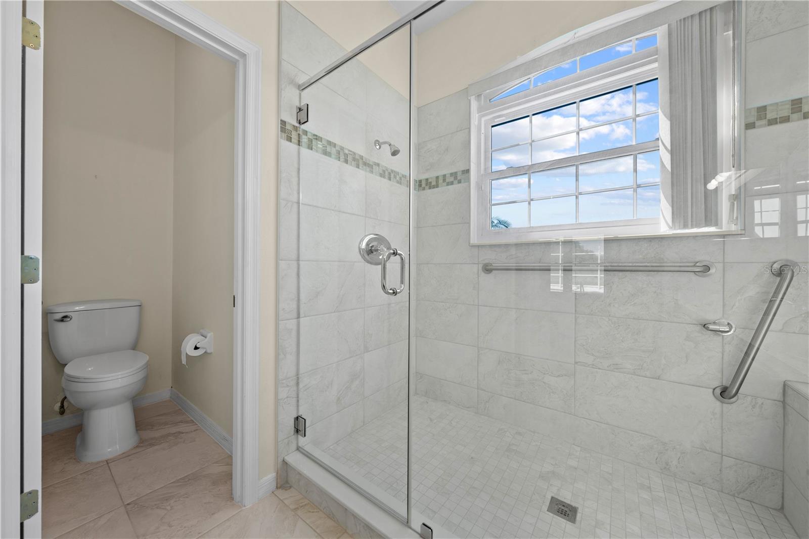 3893 BLACKBERRY CIR