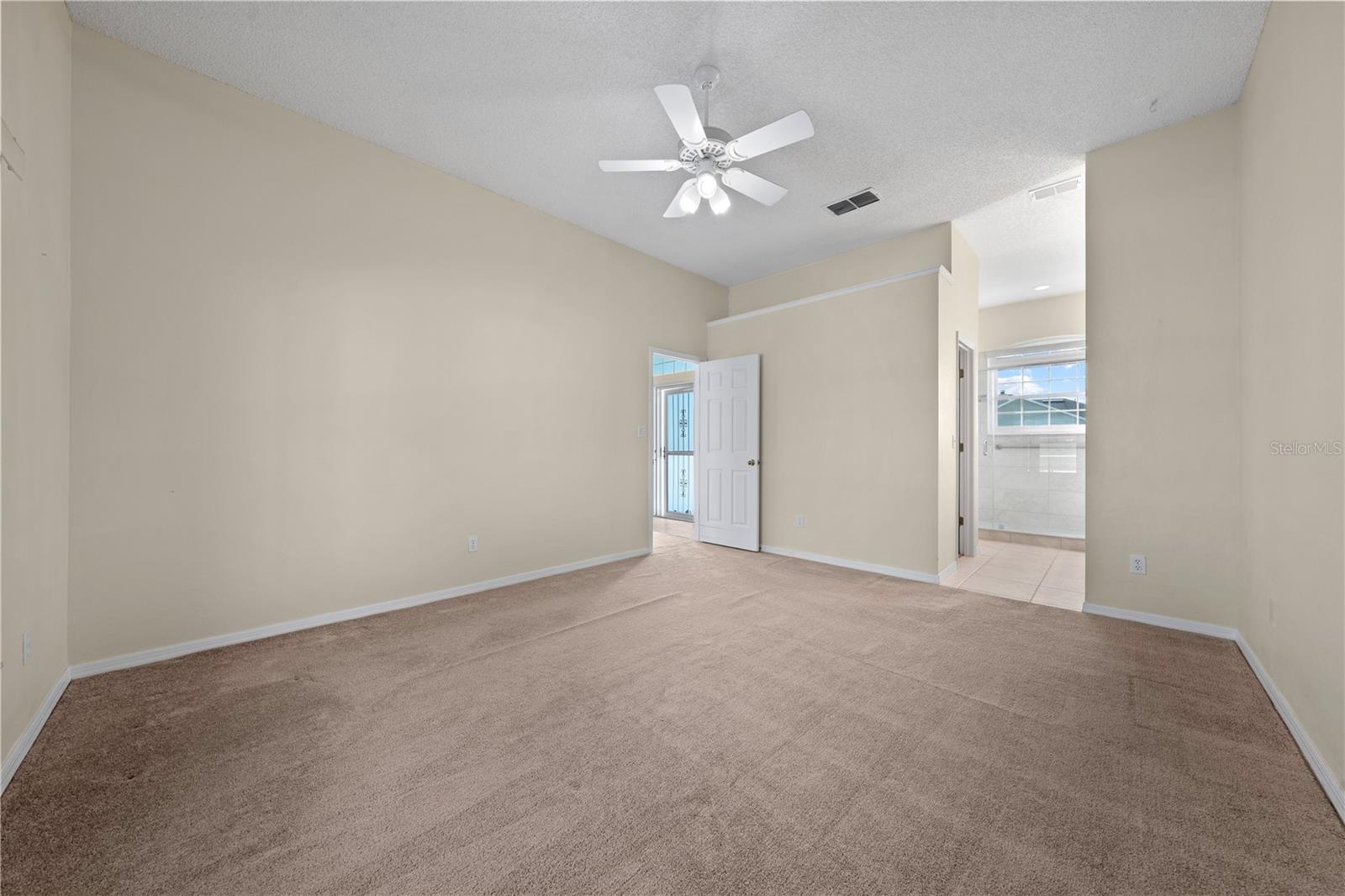3893 BLACKBERRY CIR
