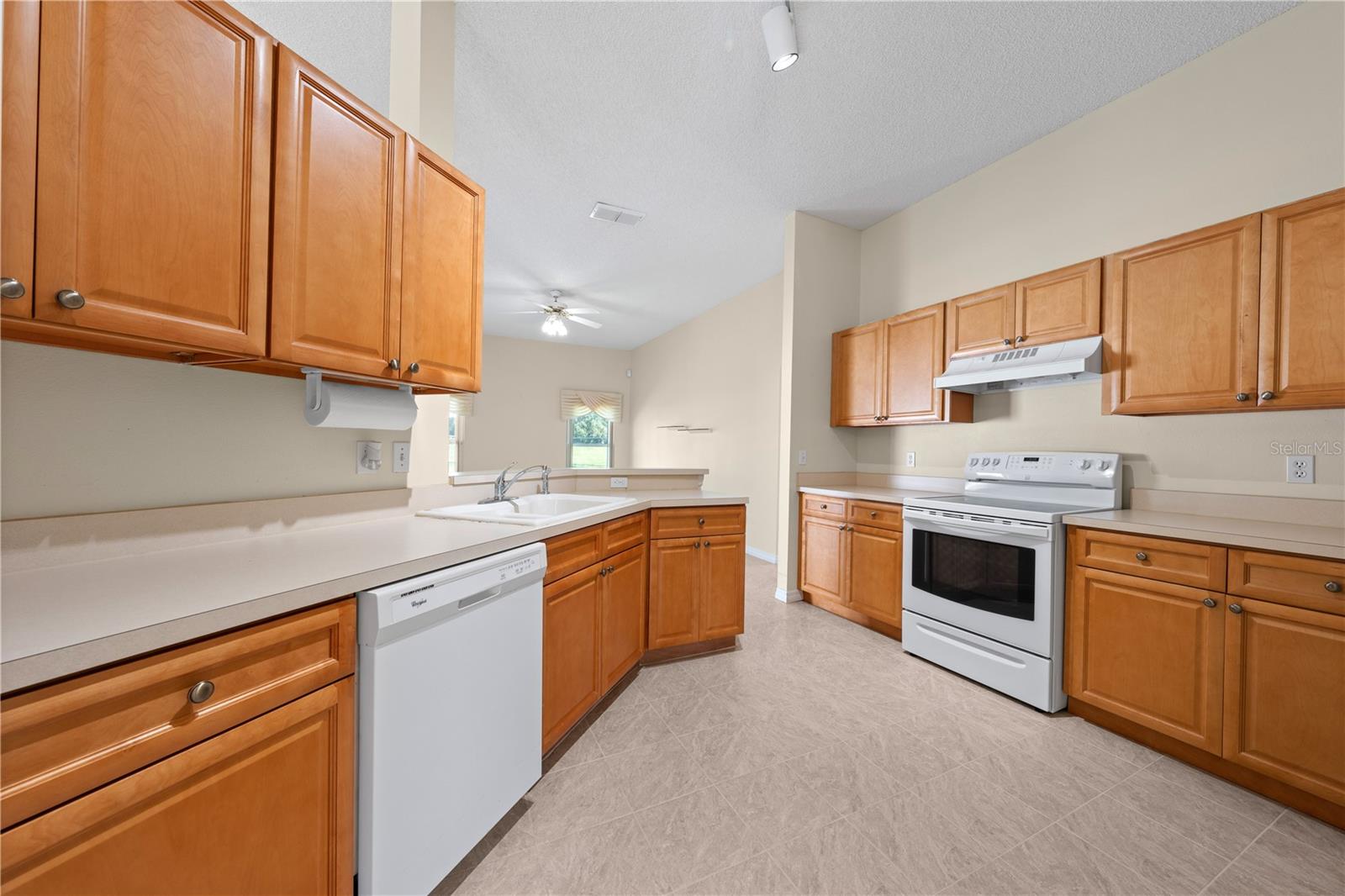 3893 BLACKBERRY CIR