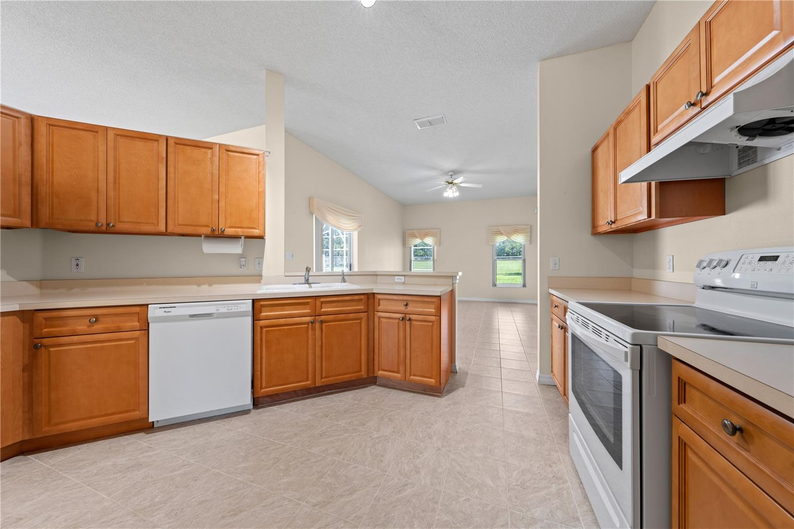 3893 BLACKBERRY CIR