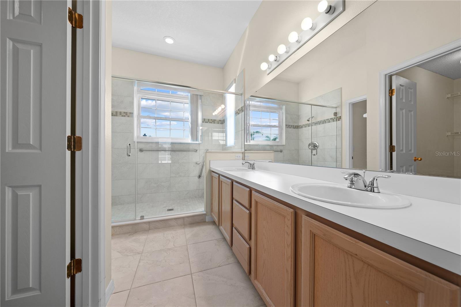 3893 BLACKBERRY CIR