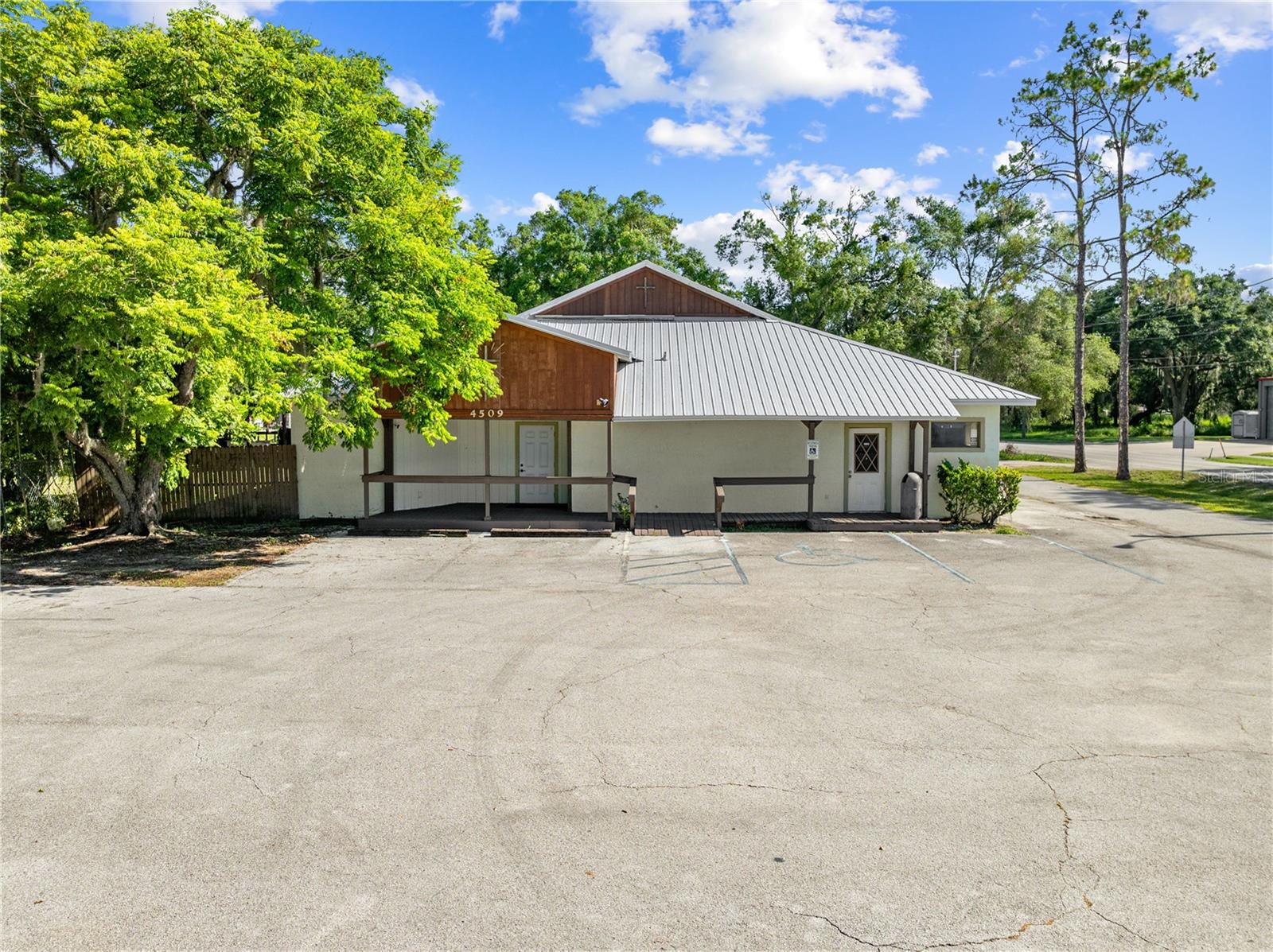 4509 SOUTH ORANGE BLOSSOM TRAIL