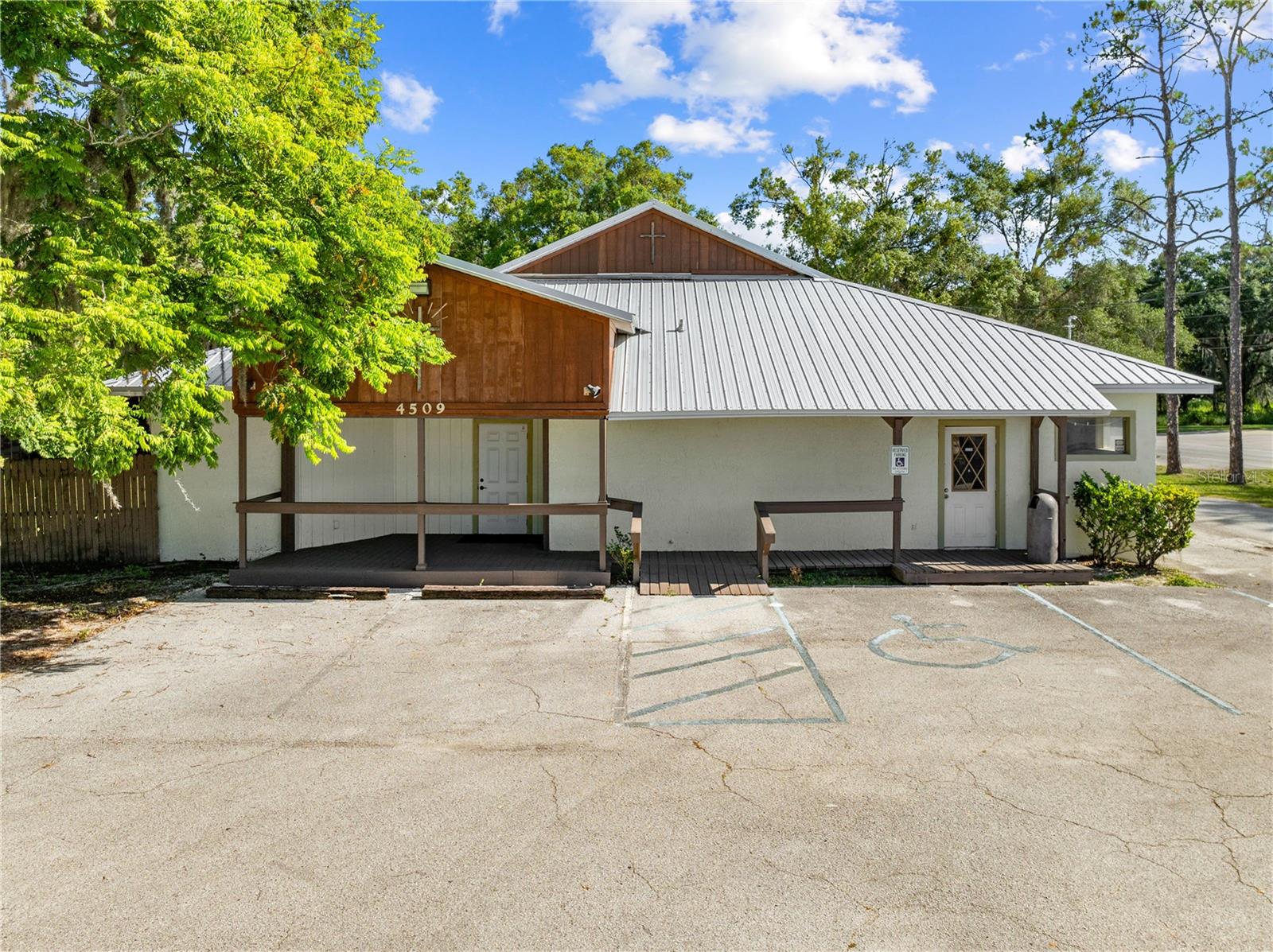 4509 SOUTH ORANGE BLOSSOM TRAIL