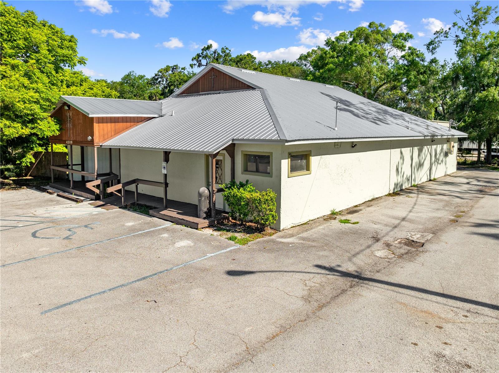 4509 SOUTH ORANGE BLOSSOM TRAIL