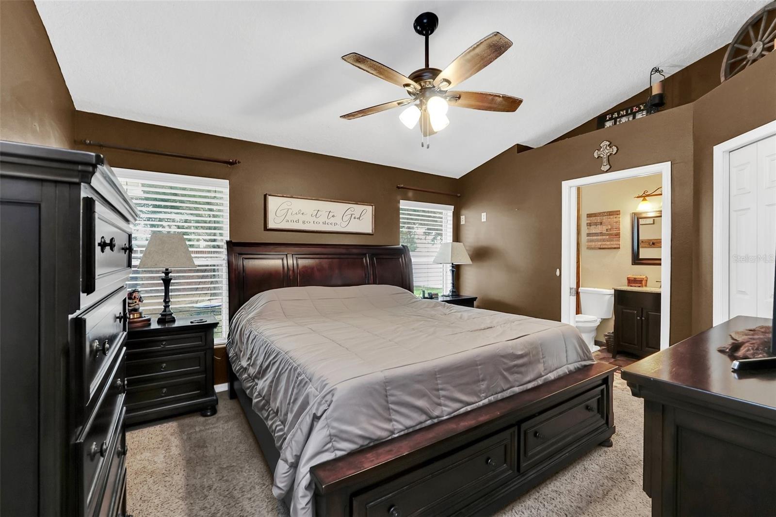 4828 JEANETTE CT