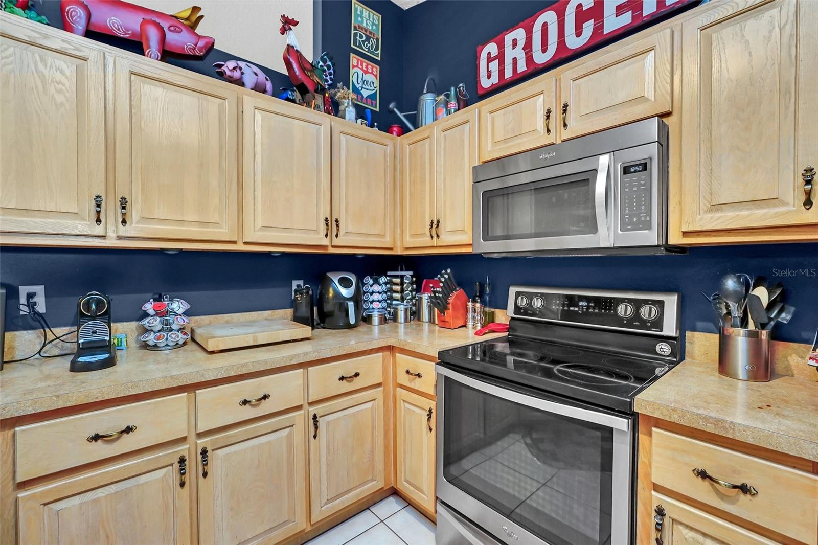 4828 JEANETTE CT