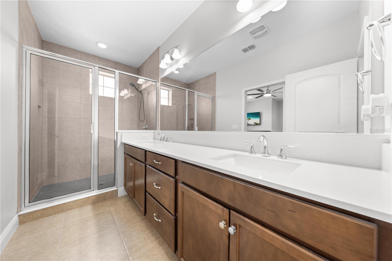 3204 OXBOW CT