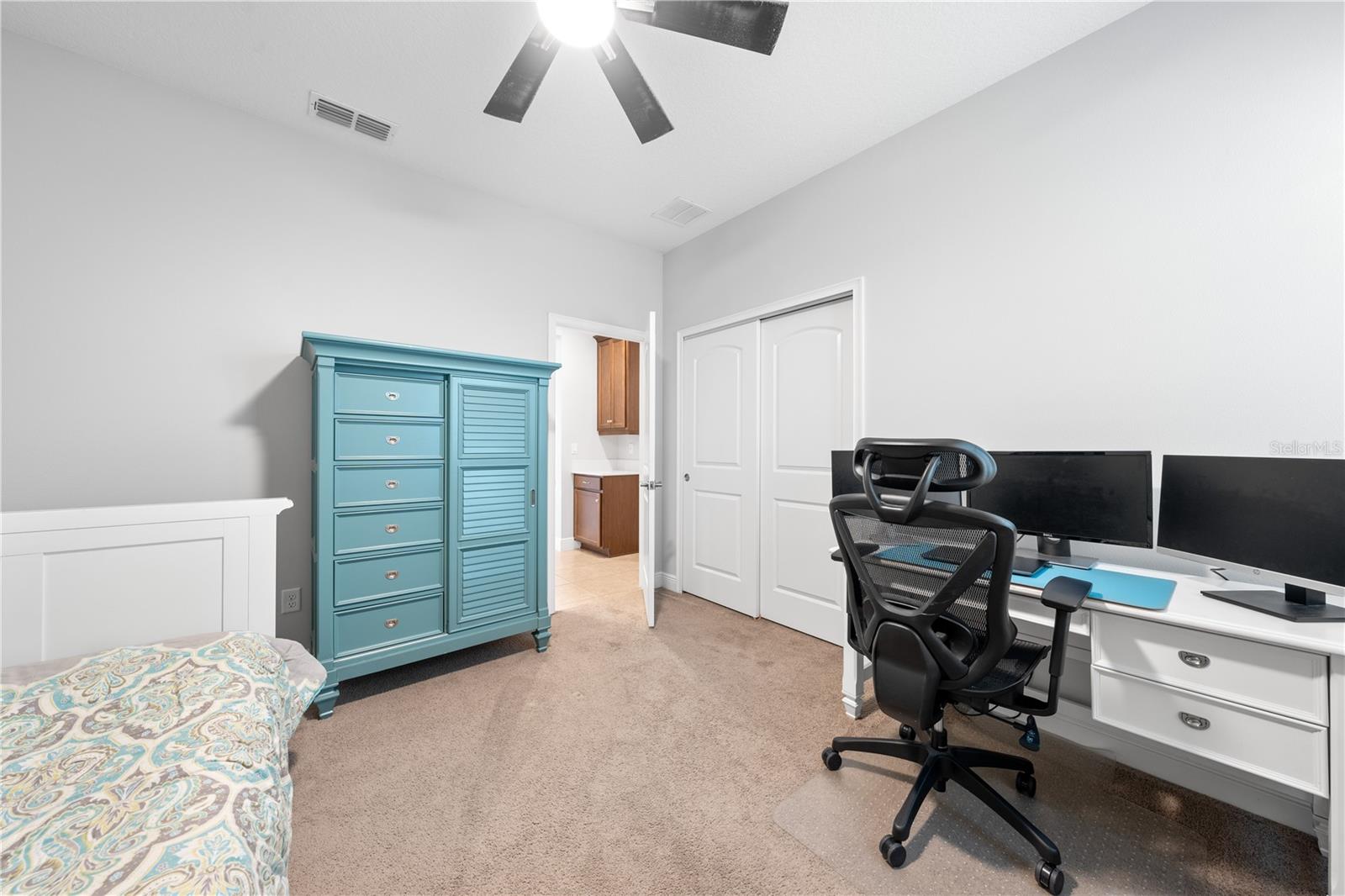 3204 OXBOW CT