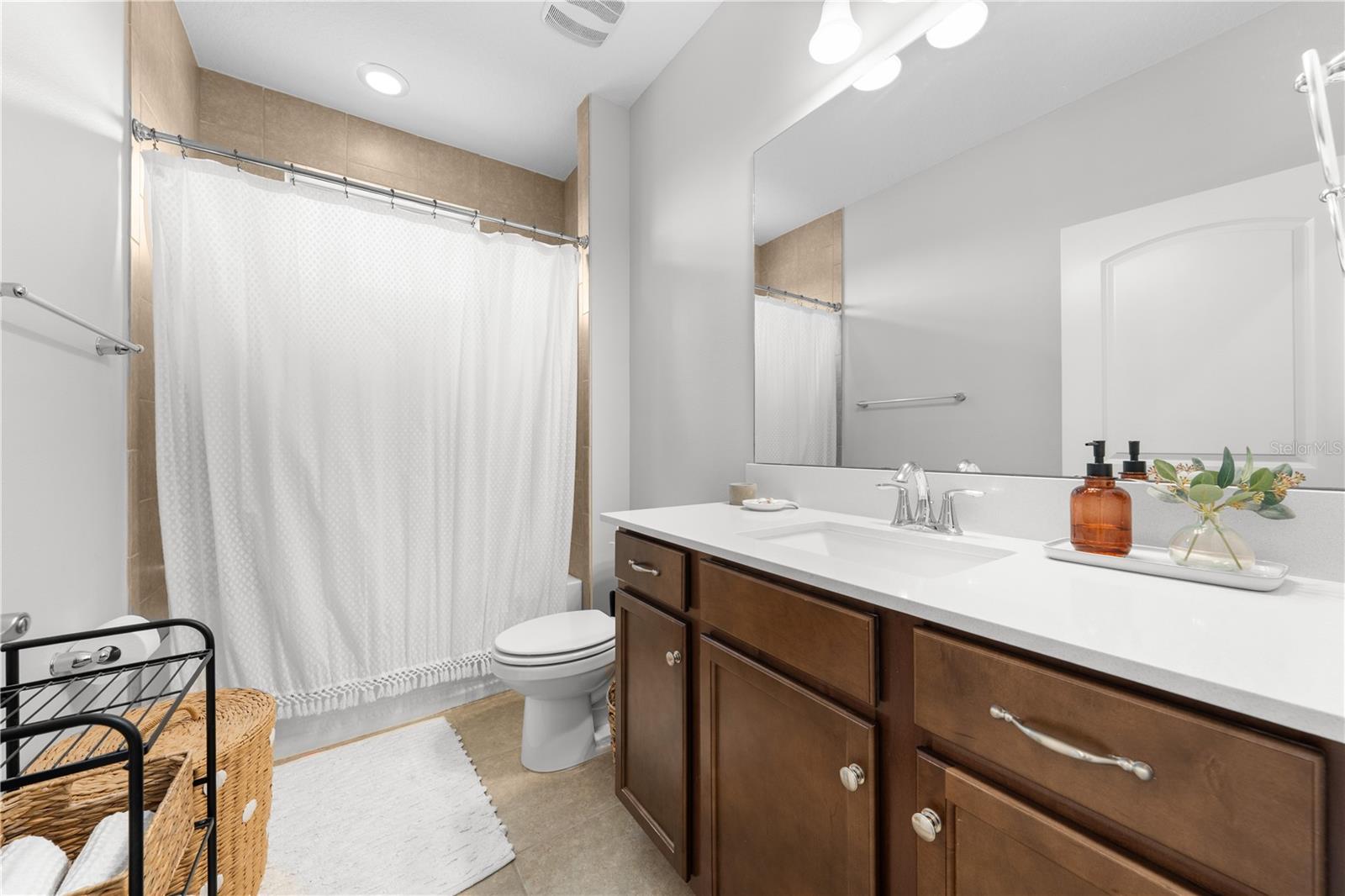 3204 OXBOW CT