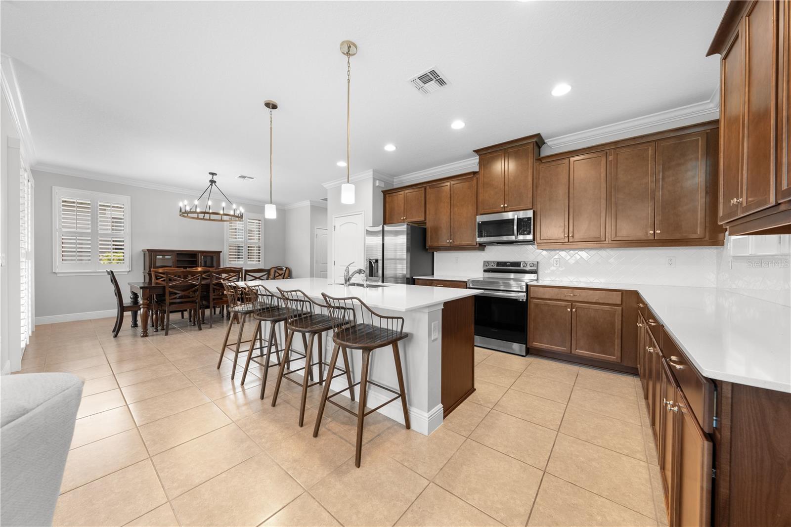 3204 OXBOW CT