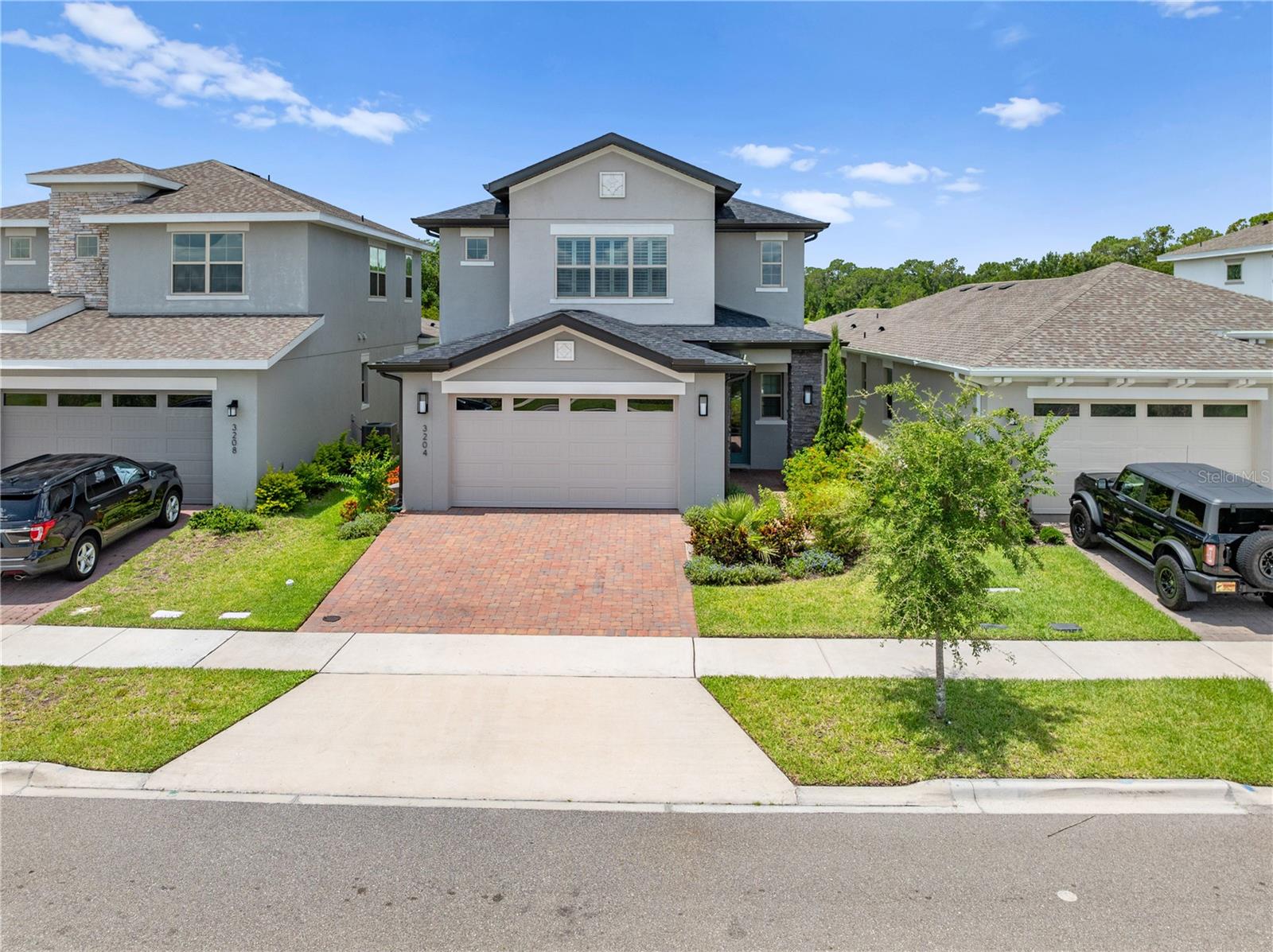 3204 OXBOW CT