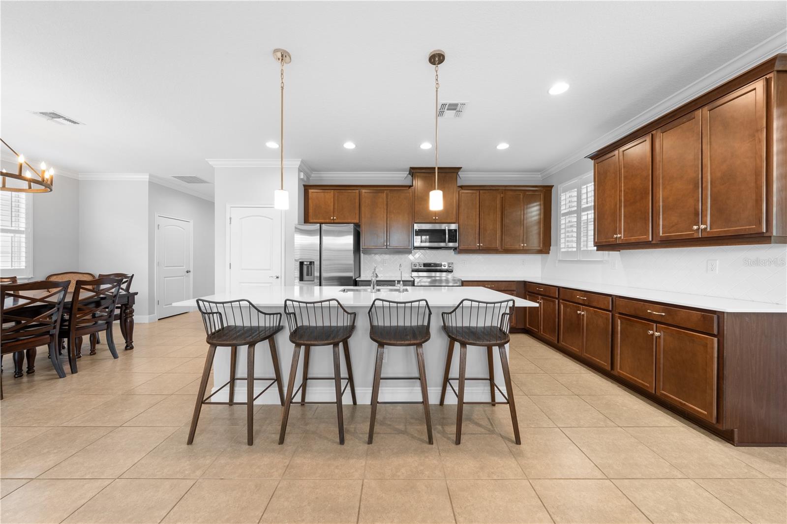 3204 OXBOW CT