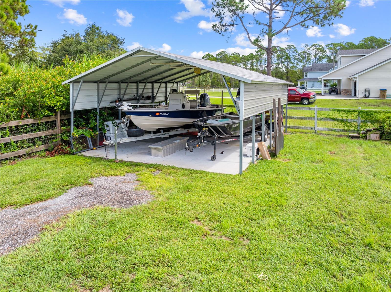 1811 LOST LAKE CT