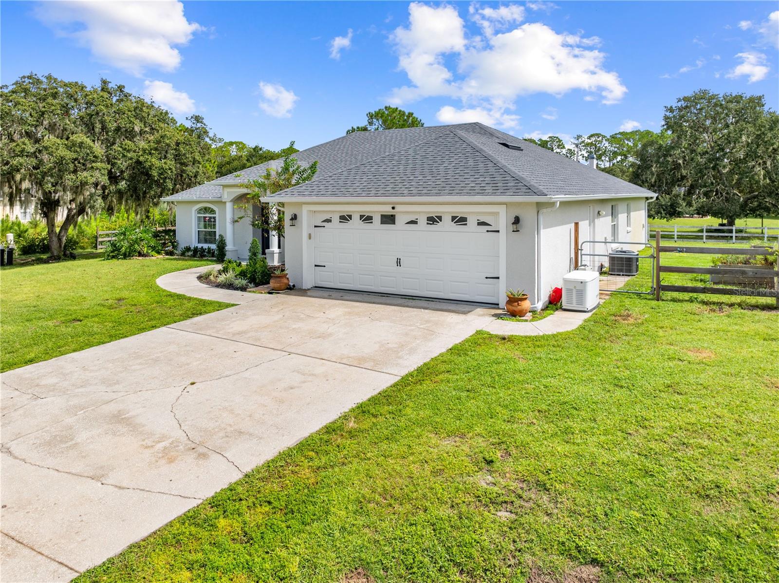 1811 LOST LAKE CT