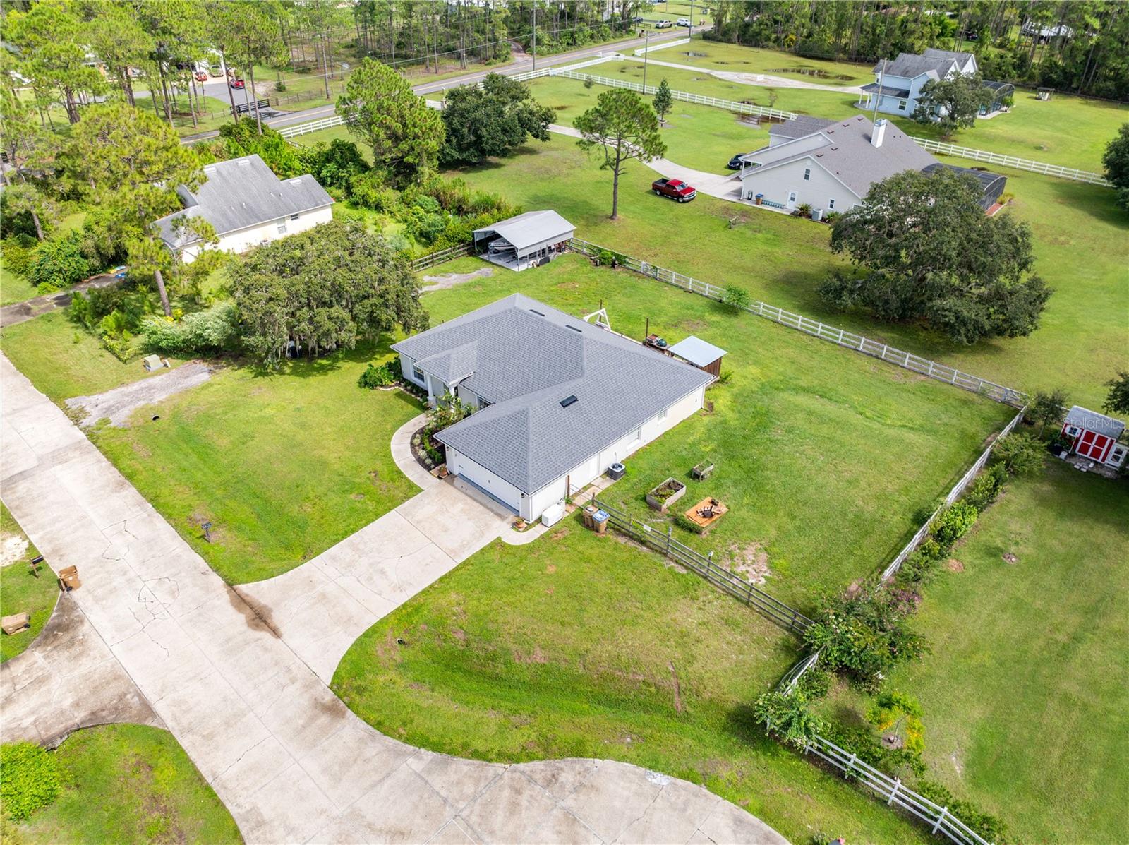1811 LOST LAKE CT