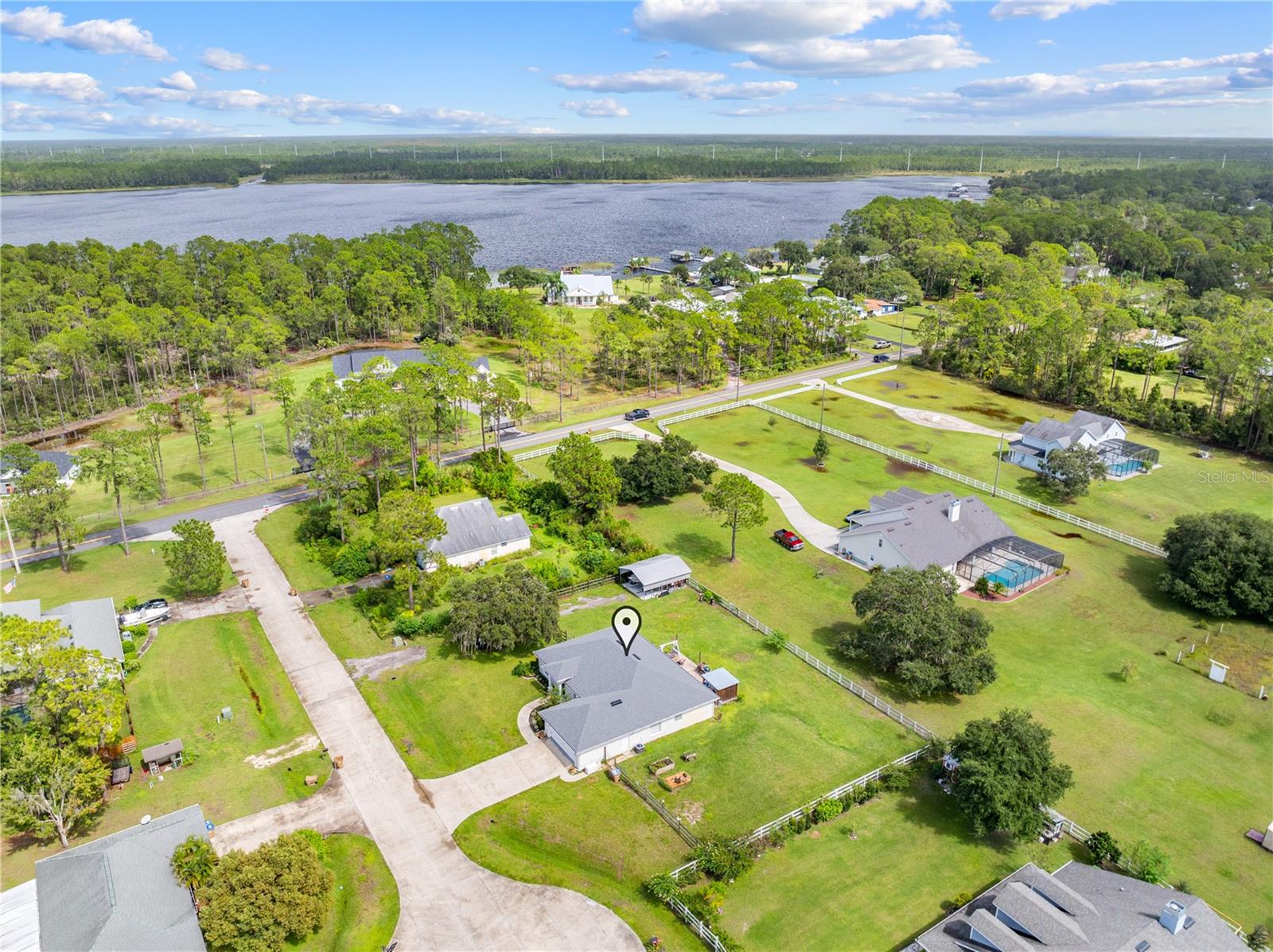 1811 LOST LAKE CT