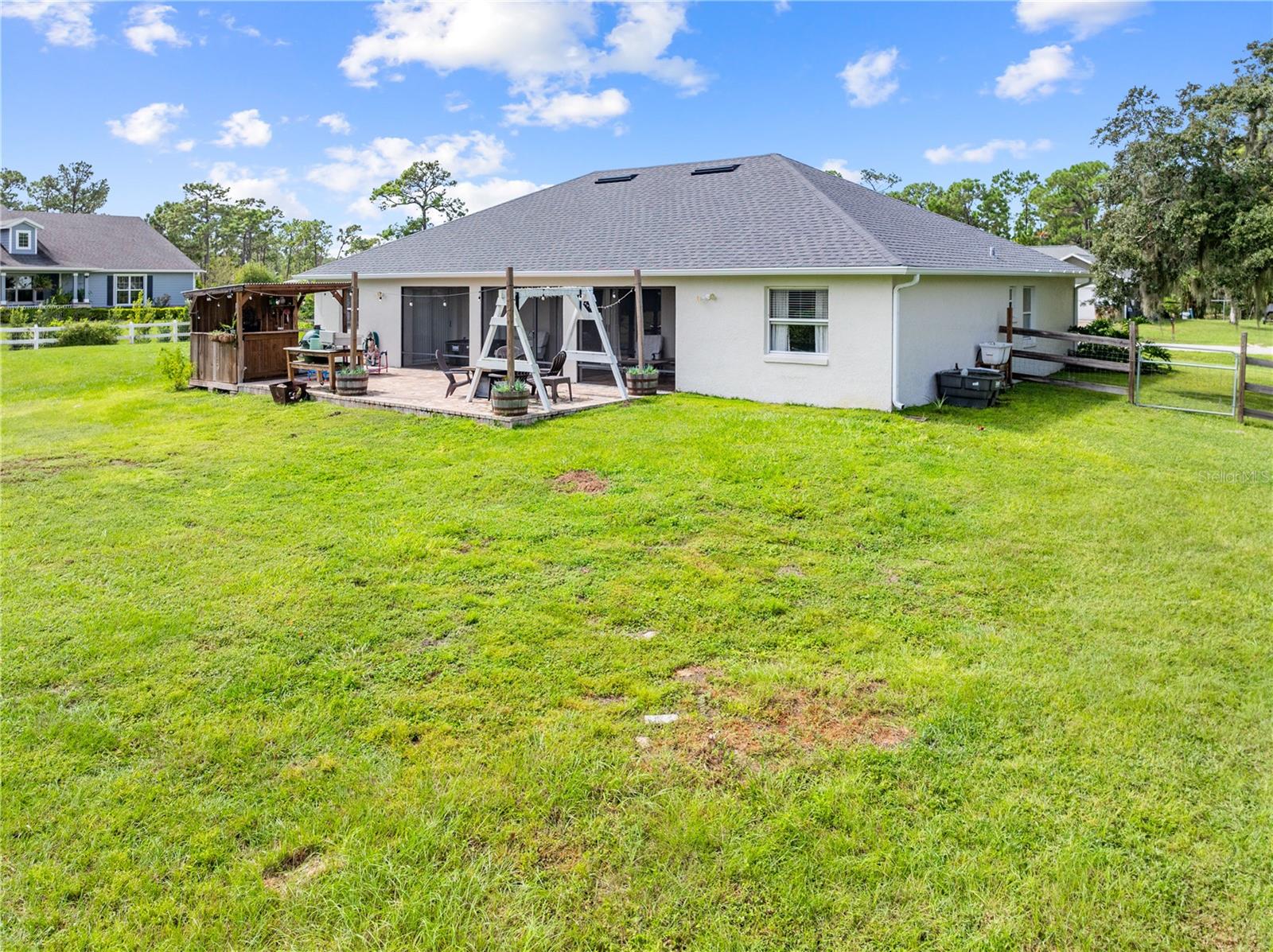 1811 LOST LAKE CT