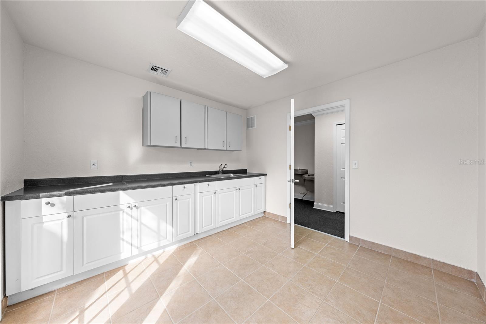 815 MABBETTE ST #101