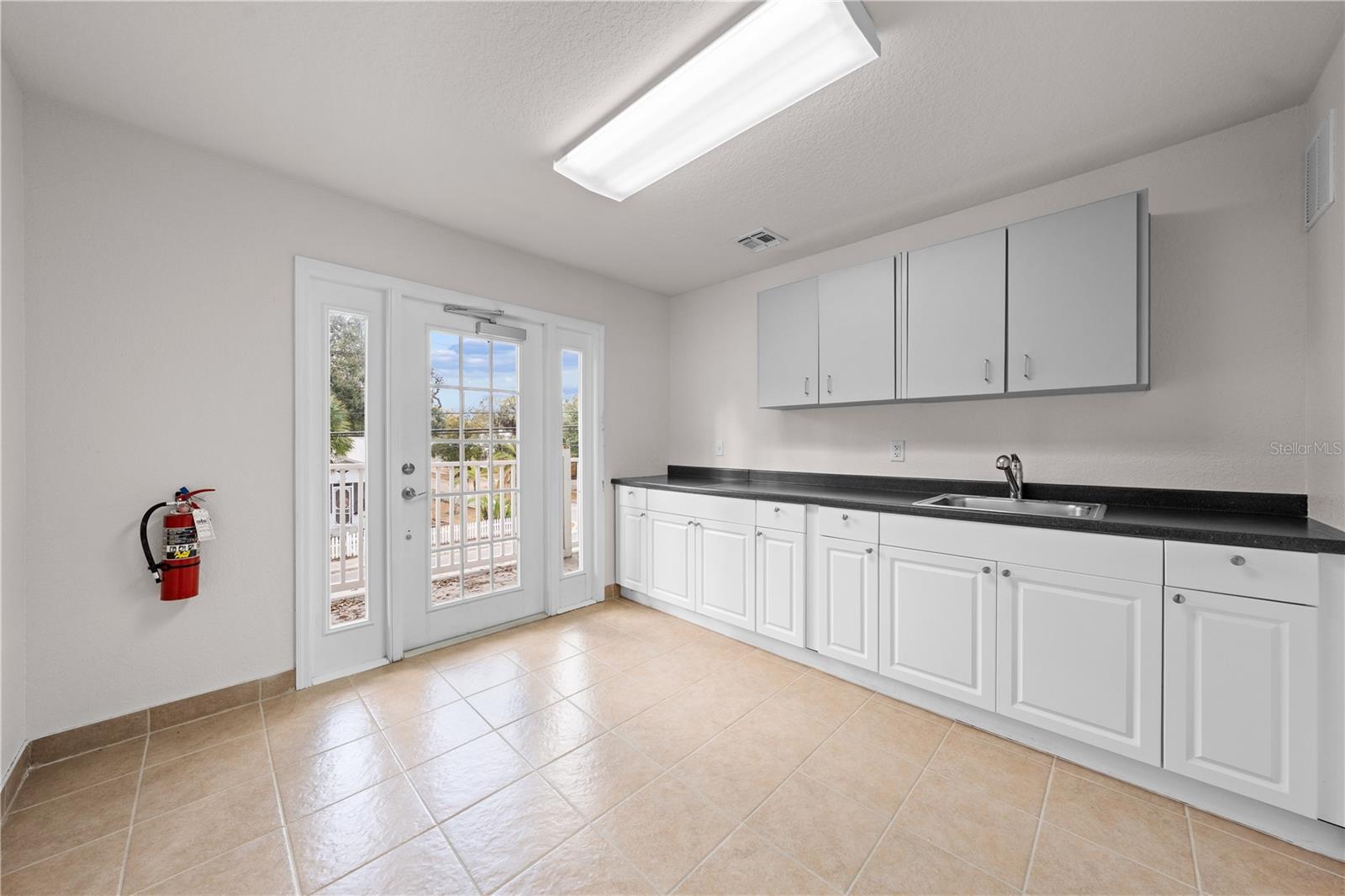 815 MABBETTE ST #101