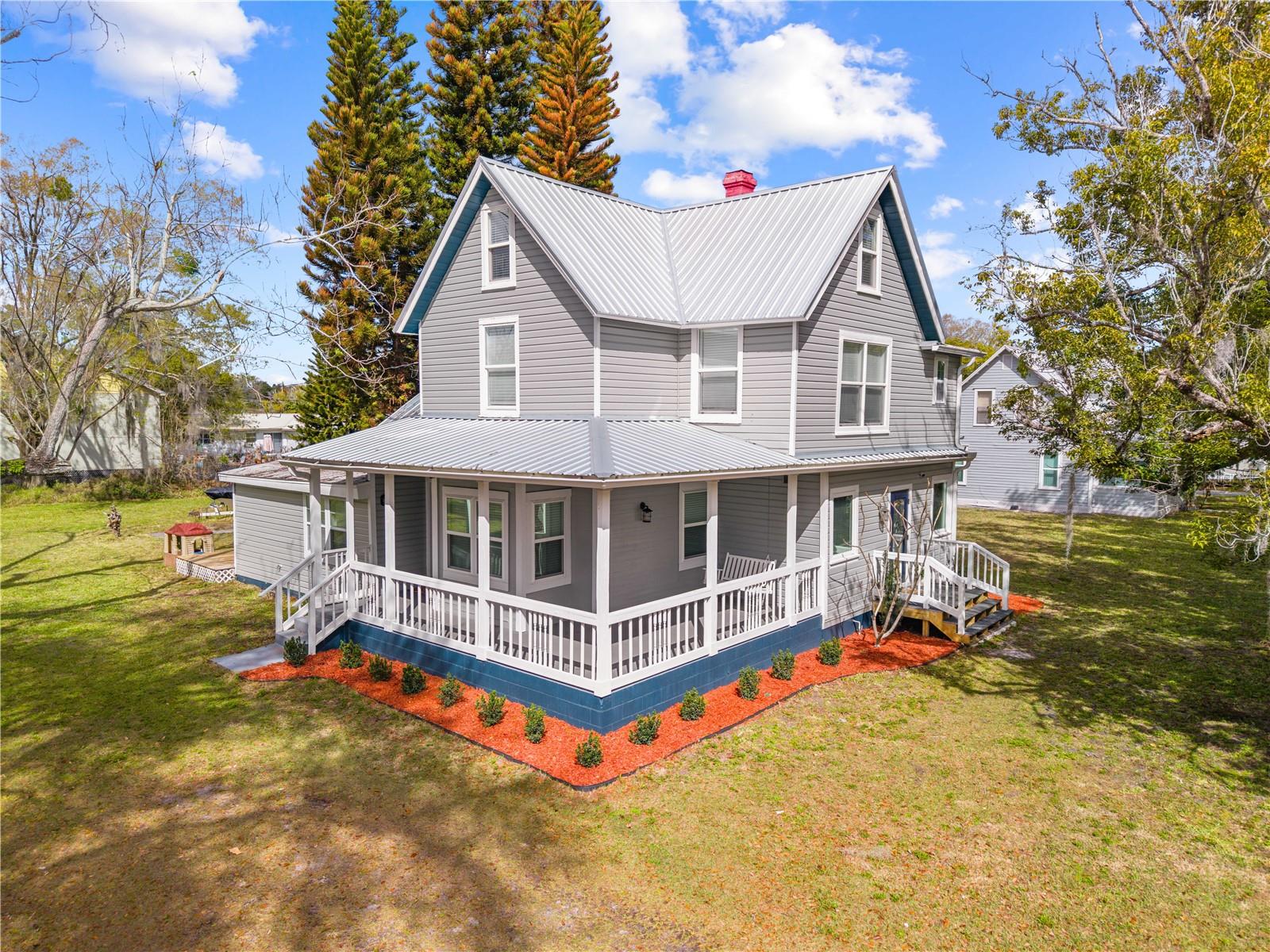 708 VIRGINIA AVE