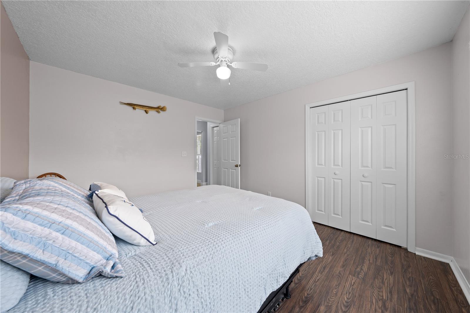 6935 BIG BEND DR